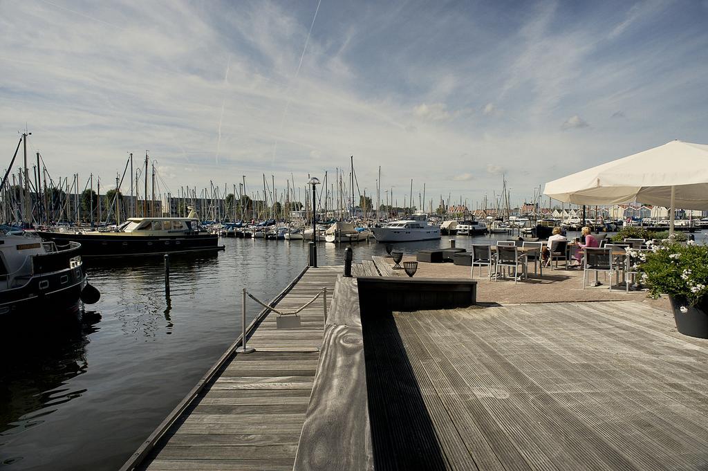 Hampshire Hotel - Newport Huizen Exterior photo