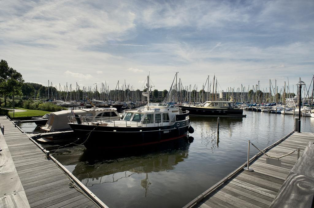 Hampshire Hotel - Newport Huizen Exterior photo